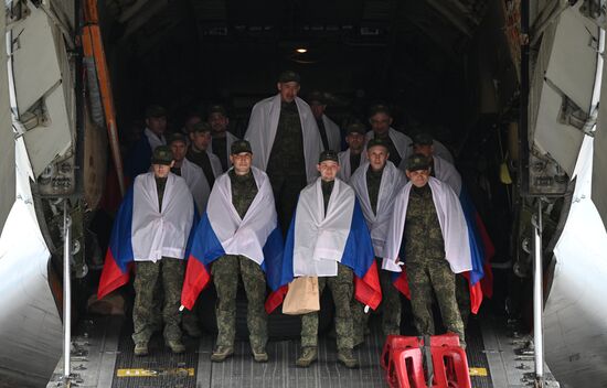 Russia Ukraine Military Operation POWs Exchange