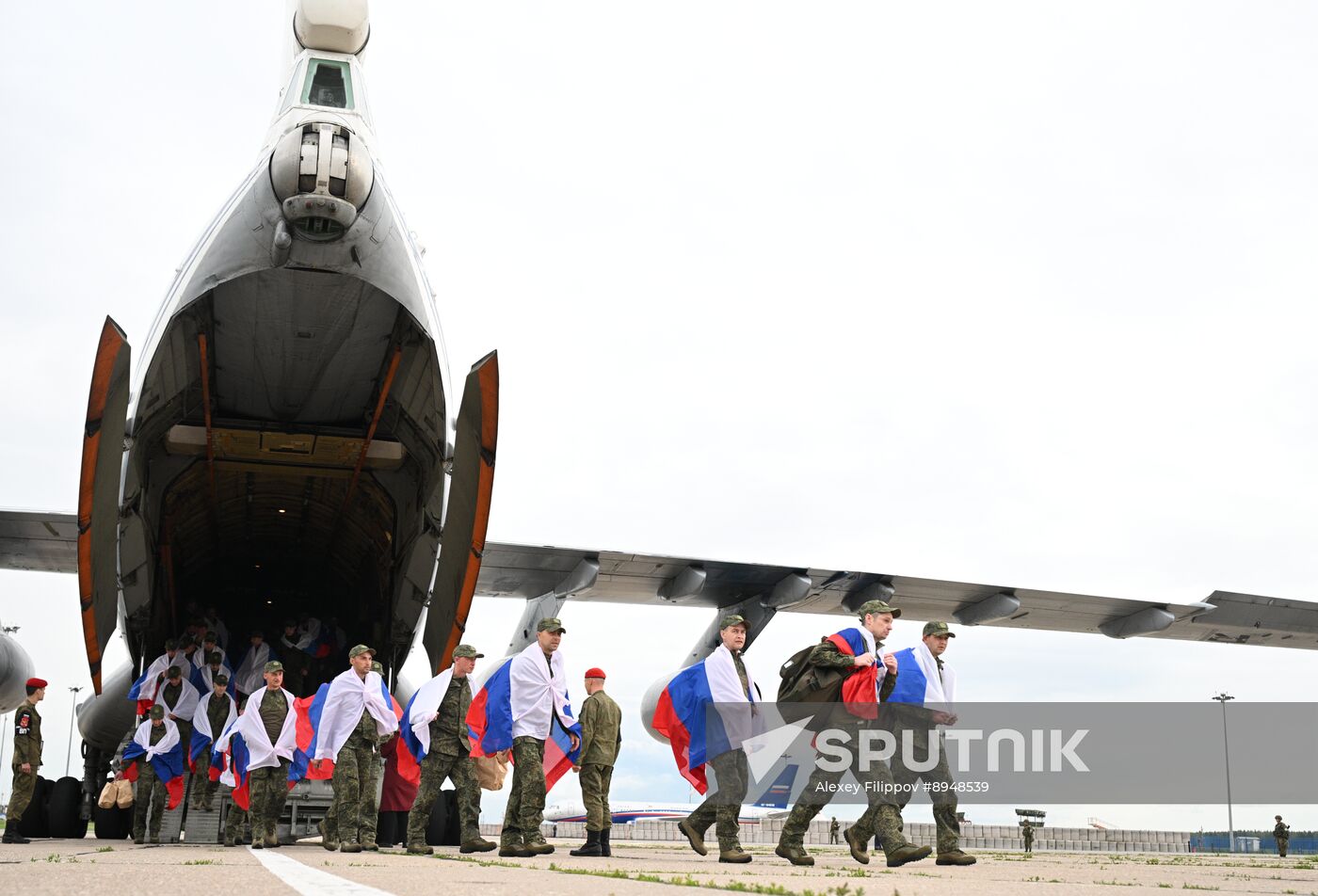 Russia Ukraine Military Operation POWs Exchange