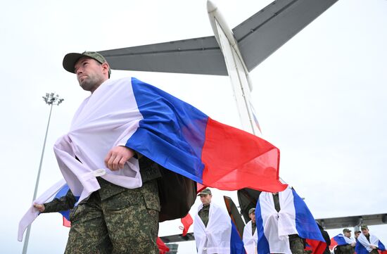 Russia Ukraine Military Operation POWs Exchange