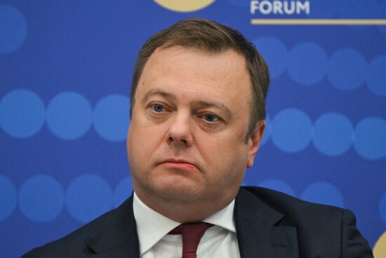 SPIEF-2025. The Russian Automotive Industry: Between Globalization and Sovereign Development
