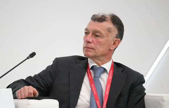 SPIEF-2025. A New Perspective on Productivity: Adaptation and Growth in a Changing World