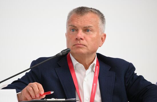 SPIEF-2025. A New Perspective on Productivity: Adaptation and Growth in a Changing World