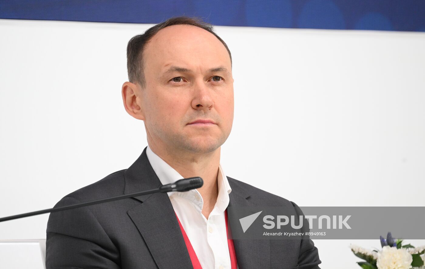 SPIEF-2025. A New Perspective on Productivity: Adaptation and Growth in a Changing World