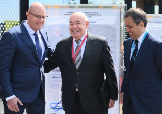 SPIEF-2025. Science in Faces exhibition