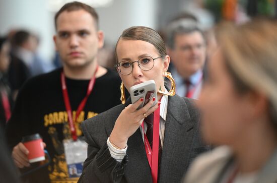 SPIEF-2025. Plenary Session. Guest Arrival