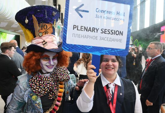 SPIEF-2025. Plenary Session. Guest Arrival