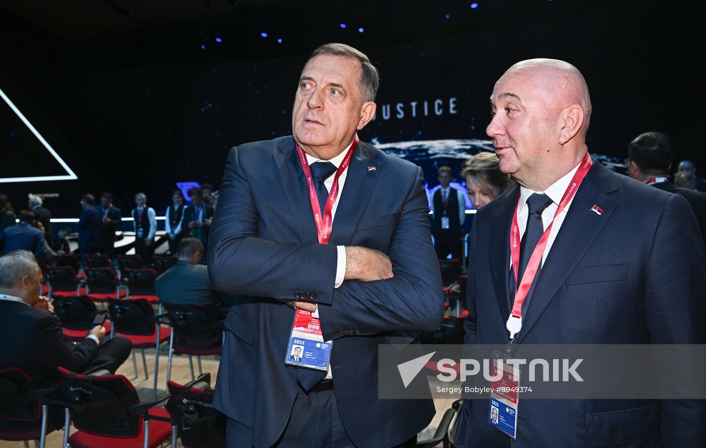 SPIEF-2025. Plenary Session. Guest Arrival
