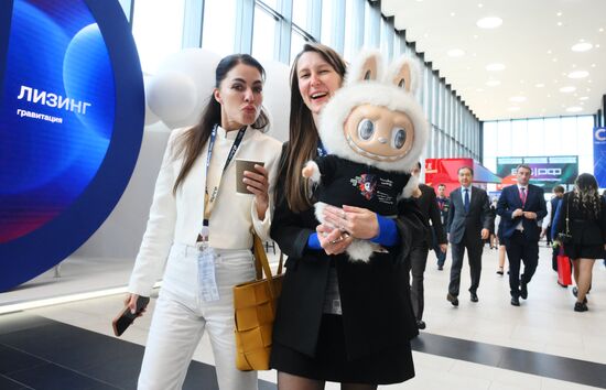SPIEF-2025. Plenary Session. Guest Arrival