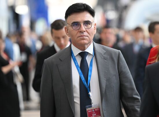 SPIEF-2025. Plenary Session. Guest Arrival