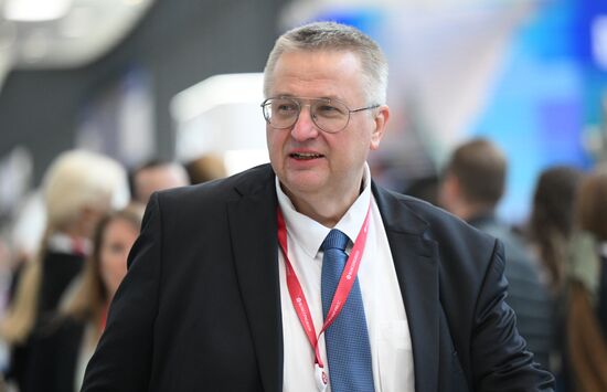 SPIEF-2025. Plenary Session. Guest Arrival