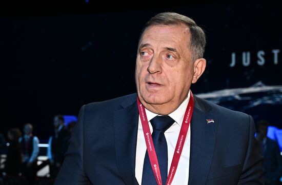 SPIEF-2025. Plenary Session. Guest Arrival