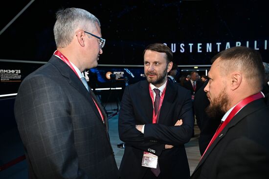 SPIEF-2025. Plenary Session. Guest Arrival