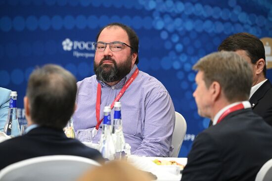 SPIEF-2025. Maturity of the IT Industry: From Internal Victories to International Technological Cooperation