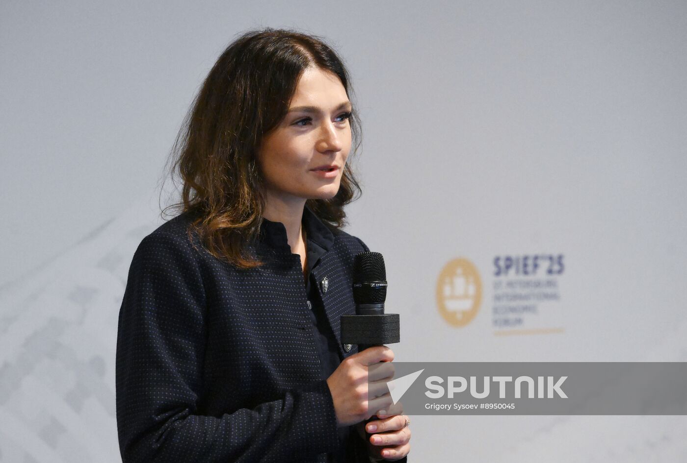 SPIEF-2025. A Masterclass in Cross-Cultural Negotiation: the Students Take on the Experts