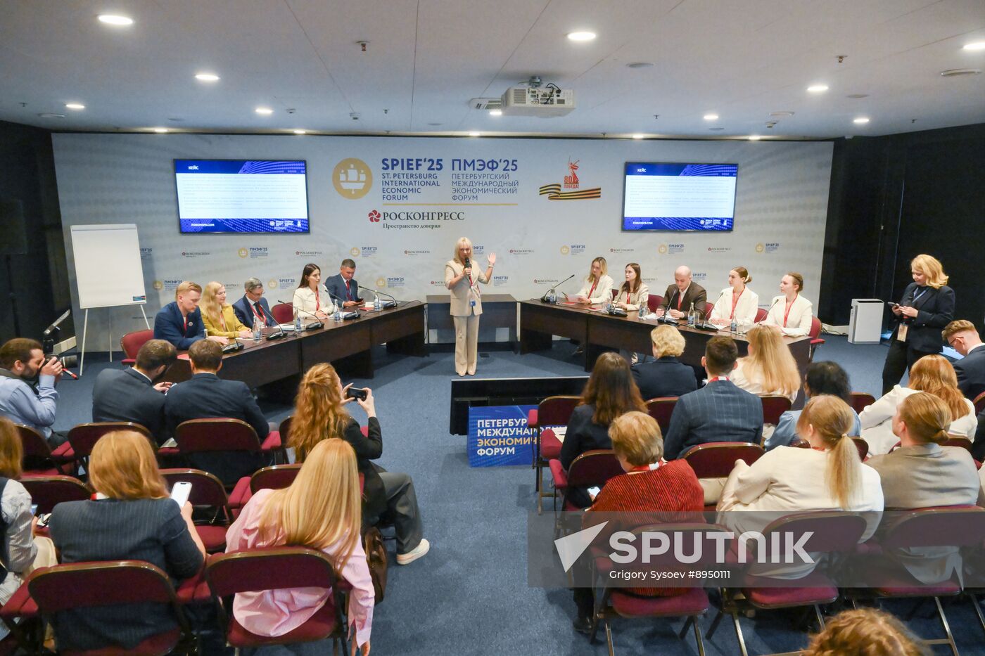 SPIEF-2025. A Masterclass in Cross-Cultural Negotiation: the Students Take on the Experts