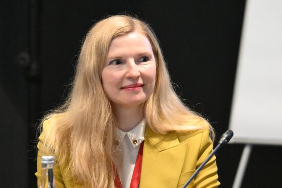 SPIEF-2025. A Masterclass in Cross-Cultural Negotiation: the Students Take on the Experts