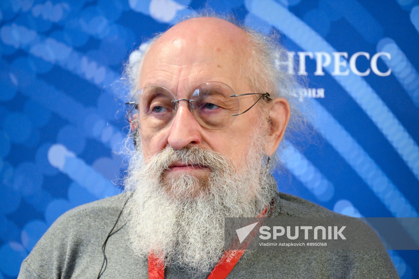 SPIEF-2025. Foresight 2100: Values, Opportunities, and Risks of Development of High-Tech and Artificial Intelligence in a Multipolar World