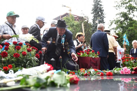 CIS WWII Memory and Sorrow Day