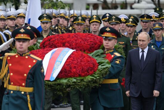 Russia Putin WWII Memory and Sorrow Day