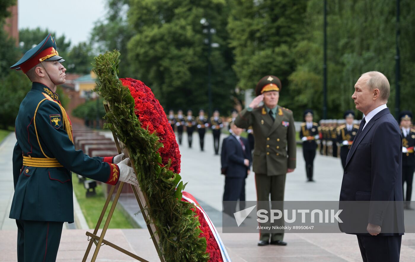 Russia Putin WWII Memory and Sorrow Day