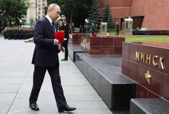 Russia Putin WWII Memory and Sorrow Day