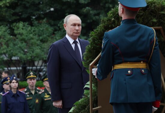 Russia Putin WWII Memory and Sorrow Day