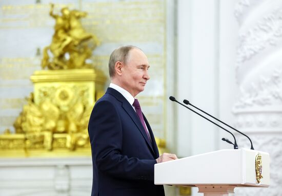 Russia Putin Higher Military Schools Graduates