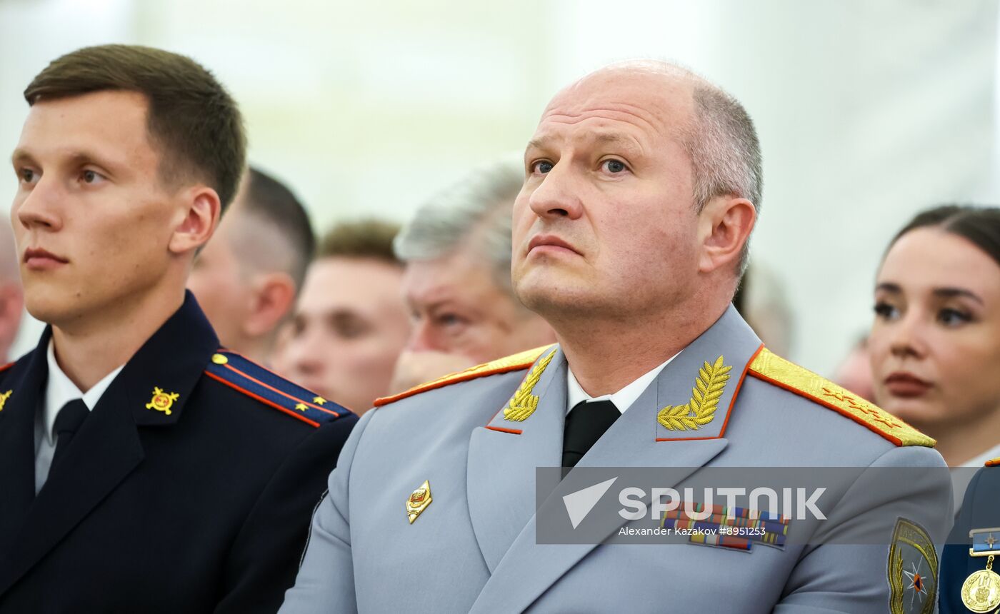 Russia Putin Higher Military Schools Graduates