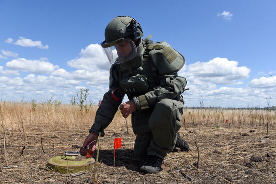 Russia Ukraine Military Operation Demining