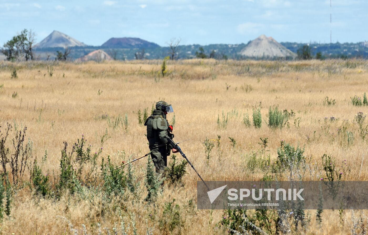 Russia Ukraine Military Operation Demining