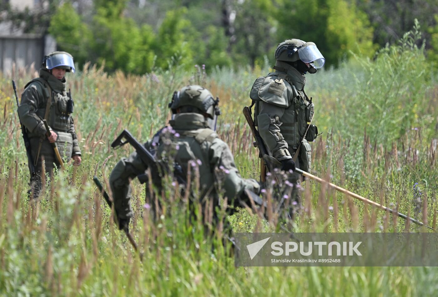 Russia Ukraine Military Operation Selidovo Demining