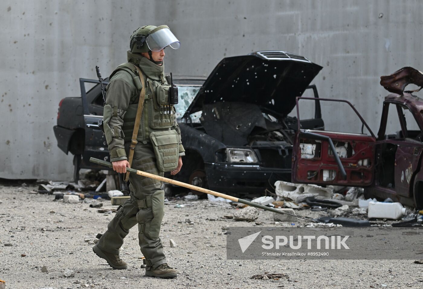 Russia Ukraine Military Operation Selidovo Demining