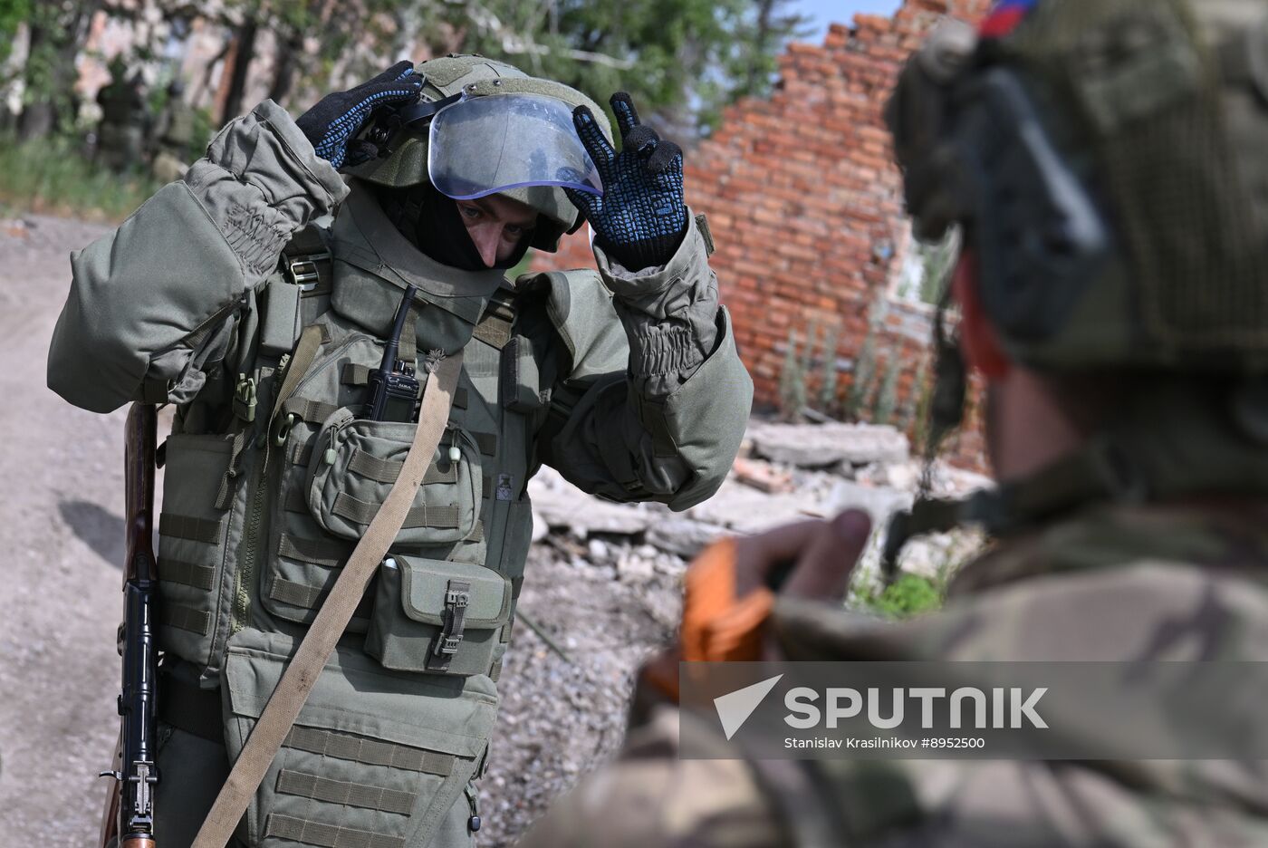 Russia Ukraine Military Operation Selidovo Demining