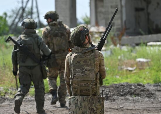 Russia Ukraine Military Operation Selidovo Demining