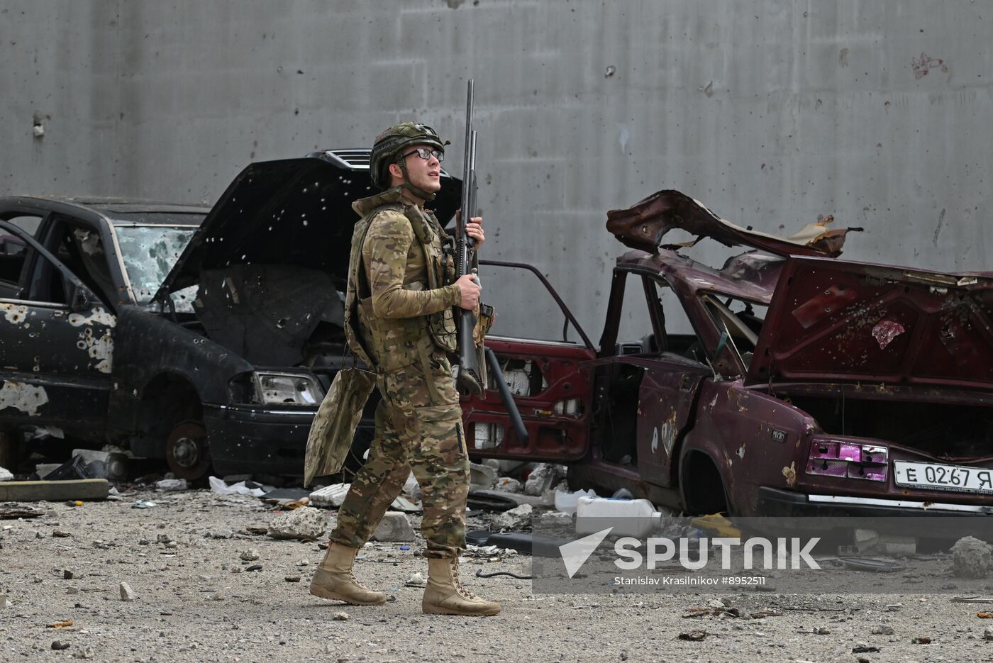Russia Ukraine Military Operation Selidovo Demining