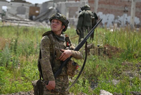 Russia Ukraine Military Operation Selidovo Demining