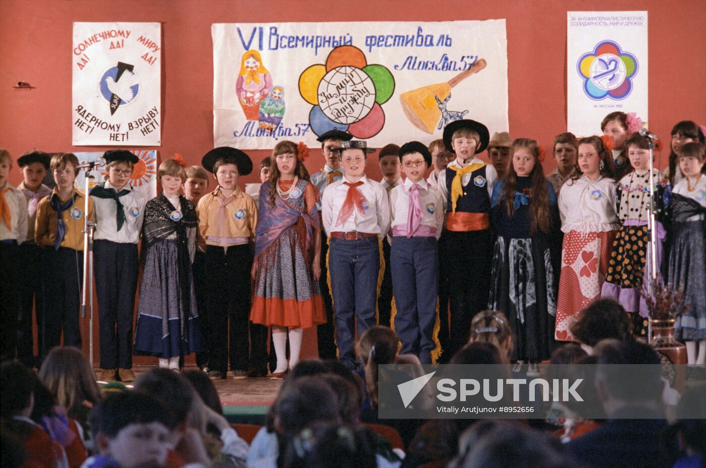 Art festival at Moscow School No. 139