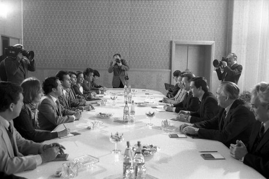Delegates from Municipal Cooperation Association of Venezuela visit Soviet Union