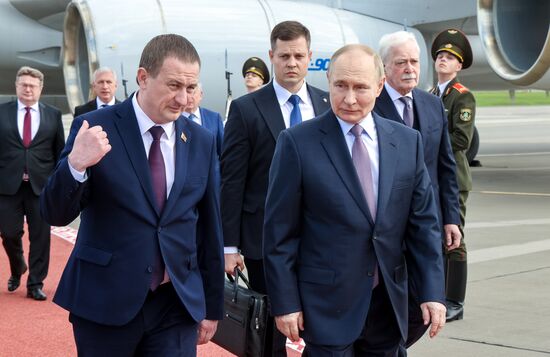 Belarus Putin Eurasian Economic Forum