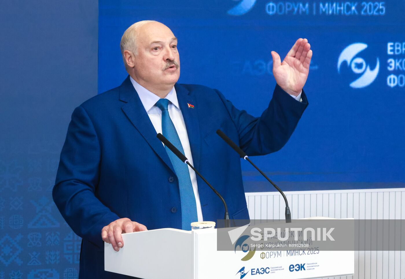 Belarus Putin Eurasian Economic Forum