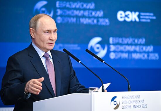 Belarus Putin Eurasian Economic Forum