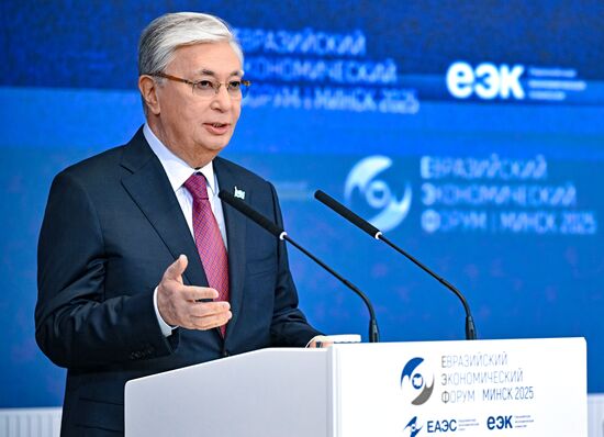 Belarus Putin Eurasian Economic Forum