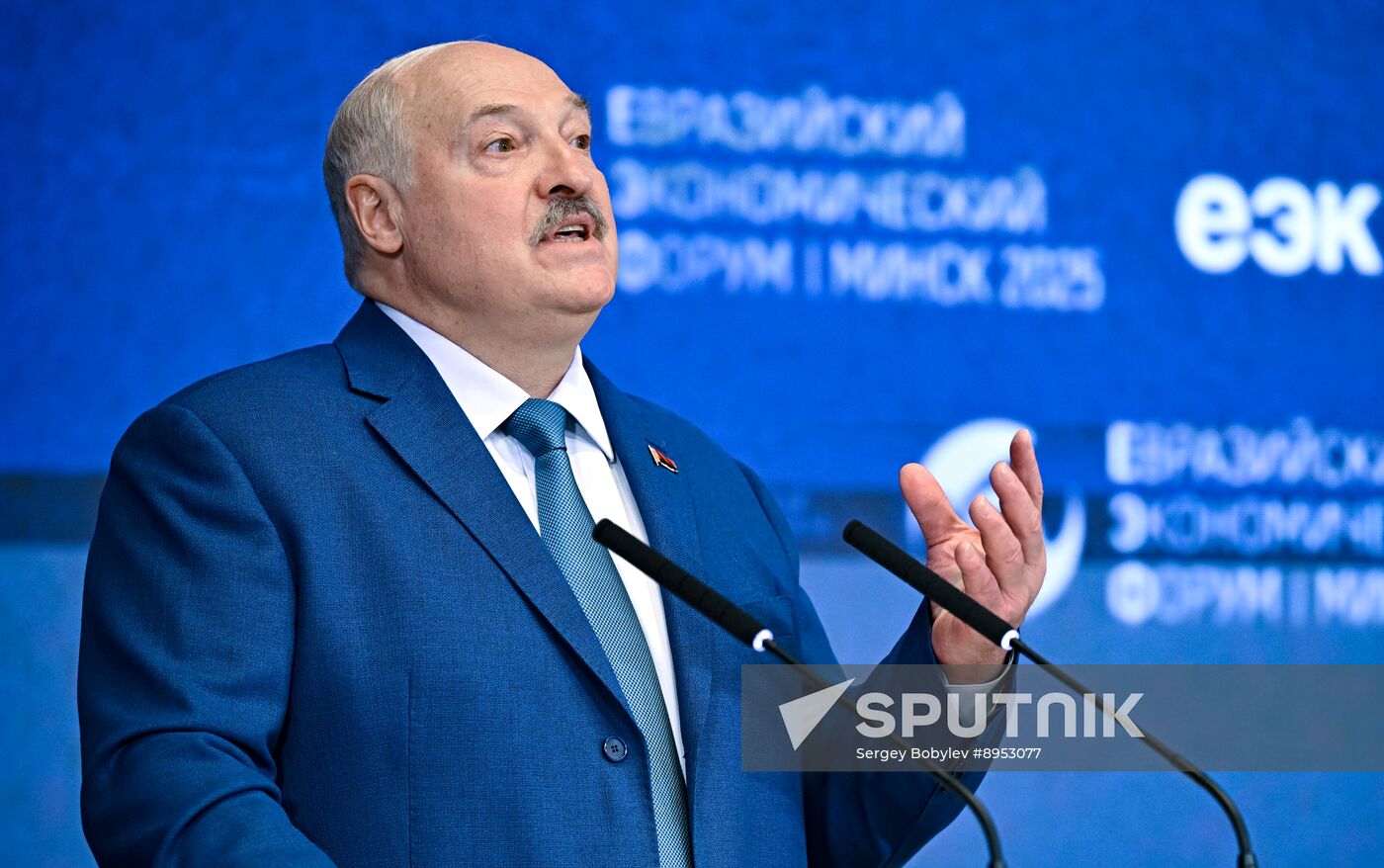 Belarus Putin Eurasian Economic Forum