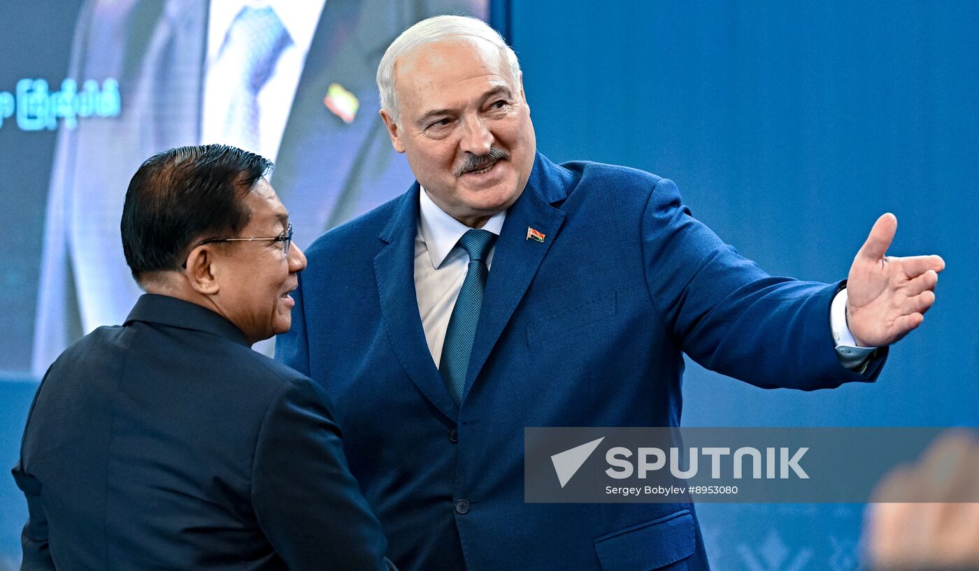 Belarus Putin Eurasian Economic Forum