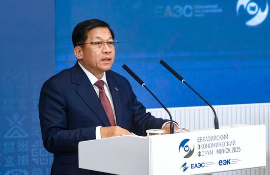 Belarus Putin Eurasian Economic Forum
