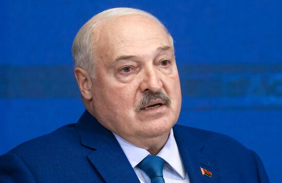 Belarus Putin Eurasian Economic Forum