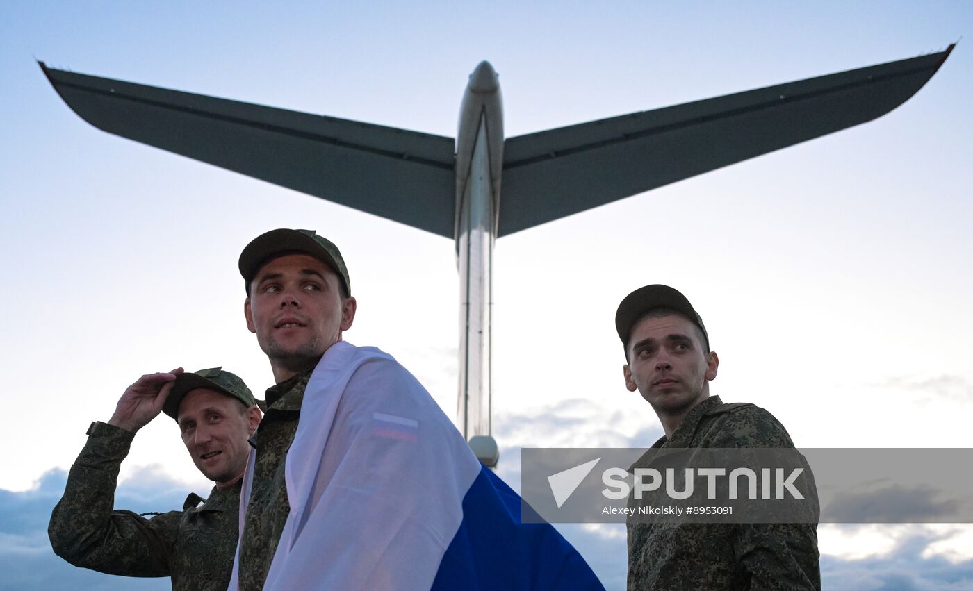 Russia Ukraine Military Operation POWs Exchange