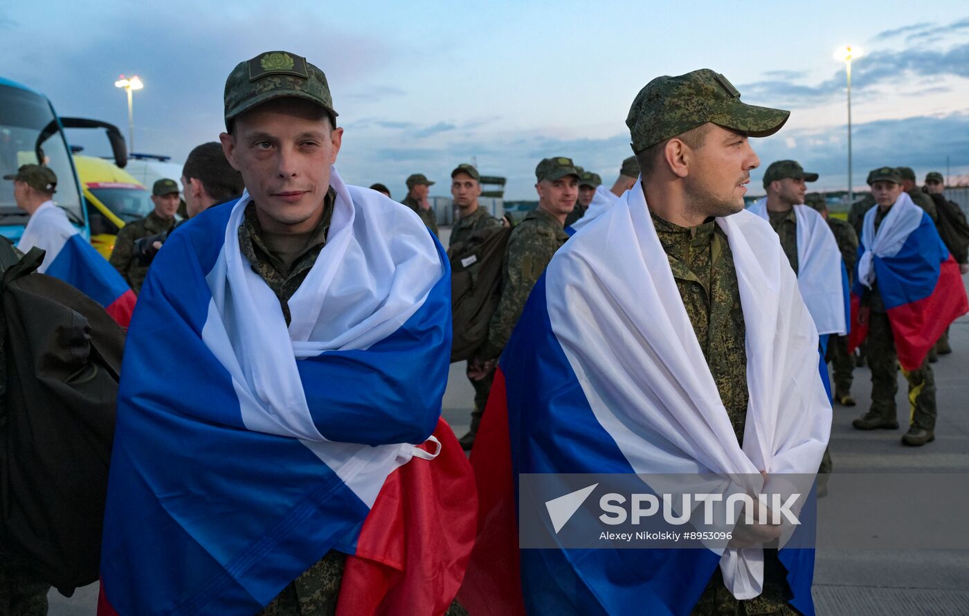 Russia Ukraine Military Operation POWs Exchange
