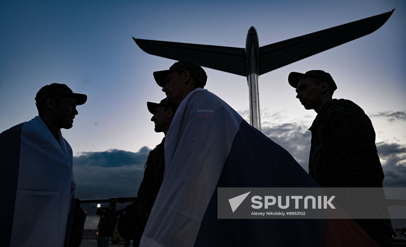 Russia Ukraine Military Operation POWs Exchange