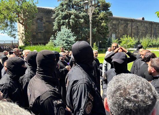 Armenia Religion Archbishop Detention